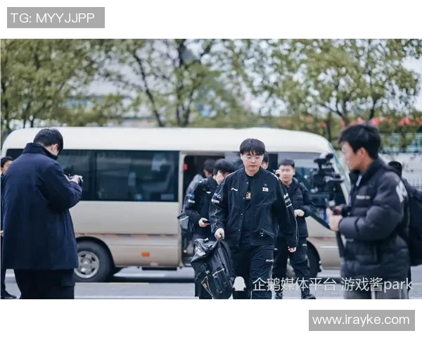 DOTA2战术深度解析：探秘JDG战队的独特策略与团队配合